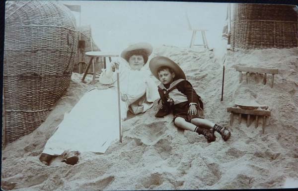 RB: Father on holiday with his mother, North Sea