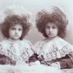 WH: Mother and aunt in Russia, ca 1900. WK's mother is on the right