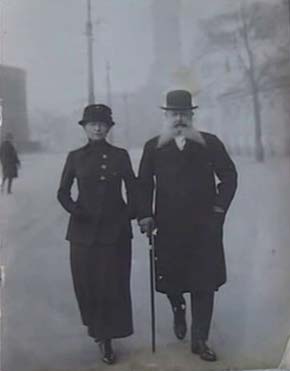 CD: Simon and Fanny Neufeld, Christmas, 1924