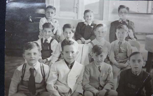 GB: Gustav at his seventh birthday party with a group of friends, their home at Budapest [Andrássy út. Andrássy út harminchét], 1943