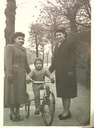 HW: HW, her sister Faigey Storfer and her son Leon (born in 1946)