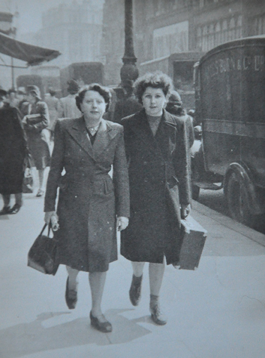 HW: With Aunt Betty in Oxford Street, ca 1946