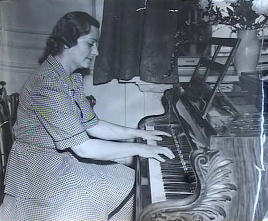 NK: Playing at Chopin's address, Eaton Place, London, 1949