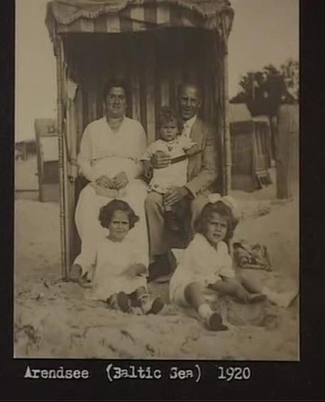 LH: Family holiday photo. Mother, Father, Lillian (year-old), Gerda (middle sister, left), Irene (elder sister, five). Baltic Sea, Arendsee, 1920