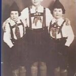 WF: With sister Thea and brother Manfred, 1927