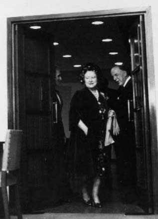 Sir Ernst Gombrich and the HM The Queen Mother at the Warburg Institute, 1973